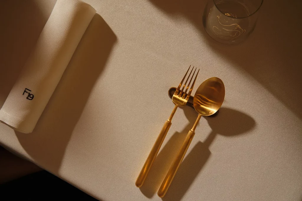 Regala menú degustación en Fusion19, restaurante con estrella Michelin en Playa de Muro, Mallorca